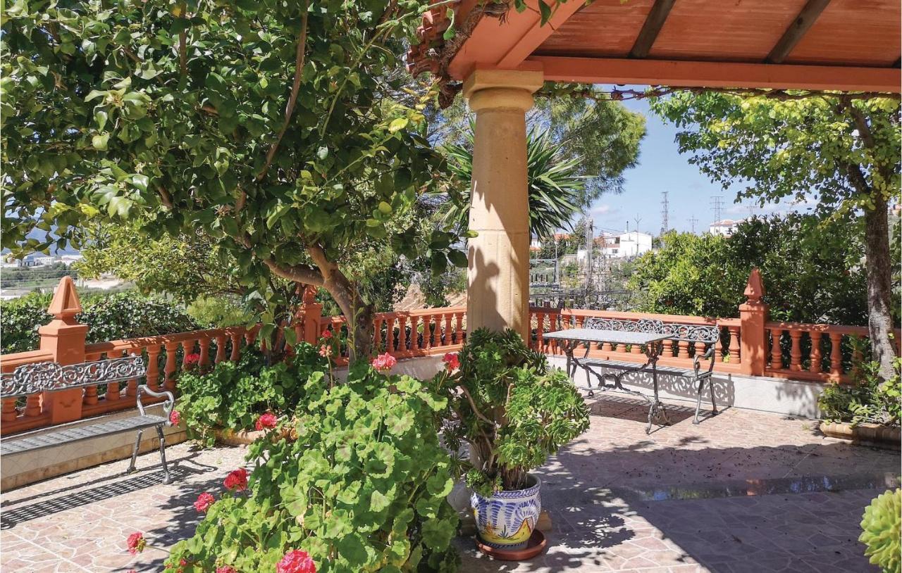 Pet Friendly Home In Olvera With Kitchen Екстериор снимка