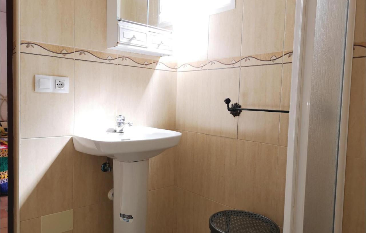 Pet Friendly Home In Olvera With Kitchen Екстериор снимка